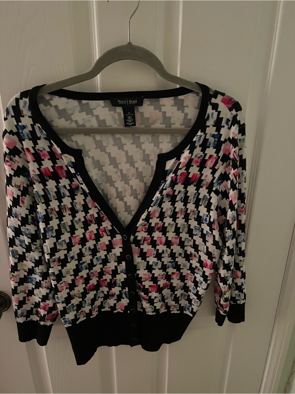 White House Black Market Black and White Houndstooth Cardigan Pink Accents xL